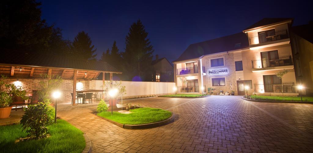 Levendula Apartmanház Sárvár Exterior foto