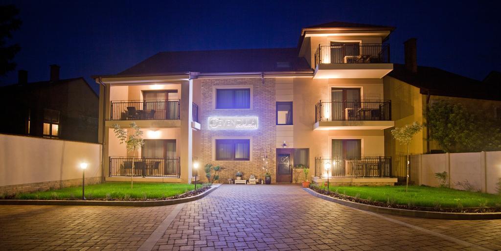 Levendula Apartmanház Sárvár Exterior foto